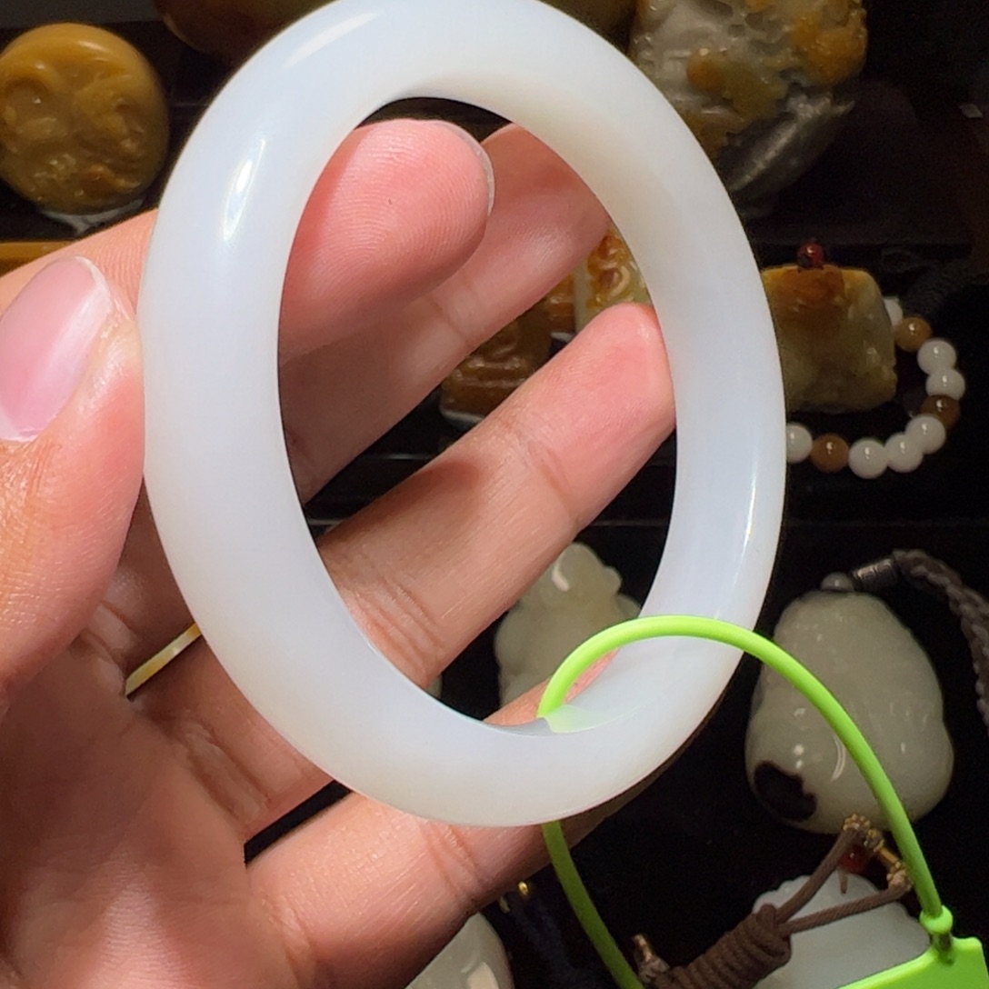 和田玉颈饰未镶嵌秘**园58