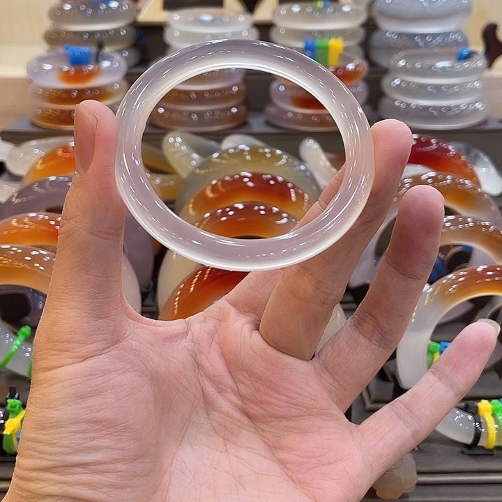 玛瑙/玉髓未镶嵌手镯