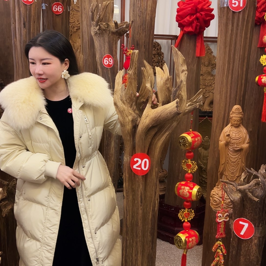 沉香摆件低*@沉香摆件