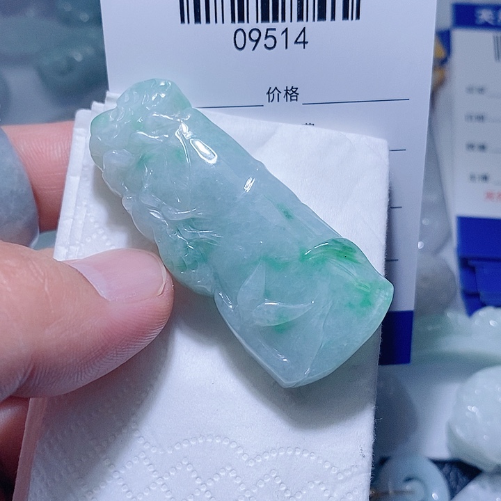 翡翠未镶嵌颈饰天光墟翡翠市场现金代购