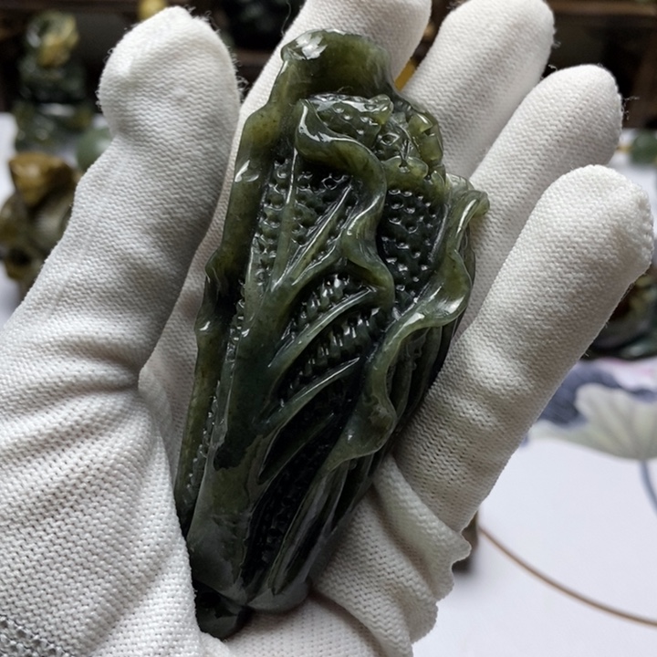 透闪石质玉手把未镶嵌