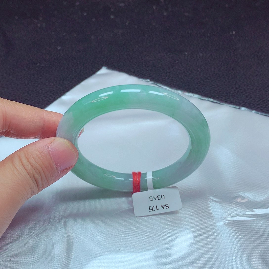翡翠手镯未镶嵌手镯54