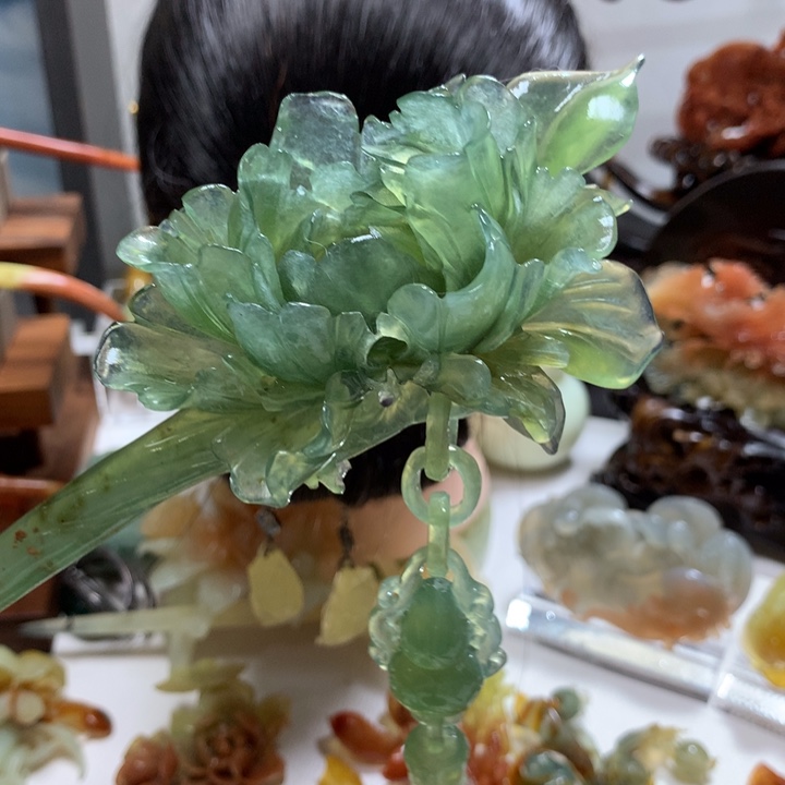 凤***颜蛇纹石玉未镶嵌发饰