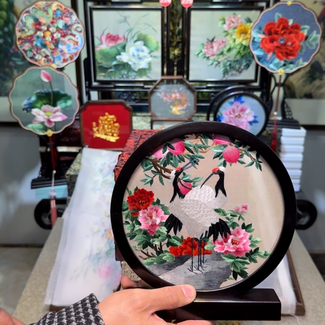 刺绣刺绣工艺精湛