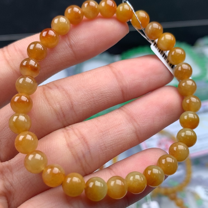 翡翠手镯未镶嵌卡