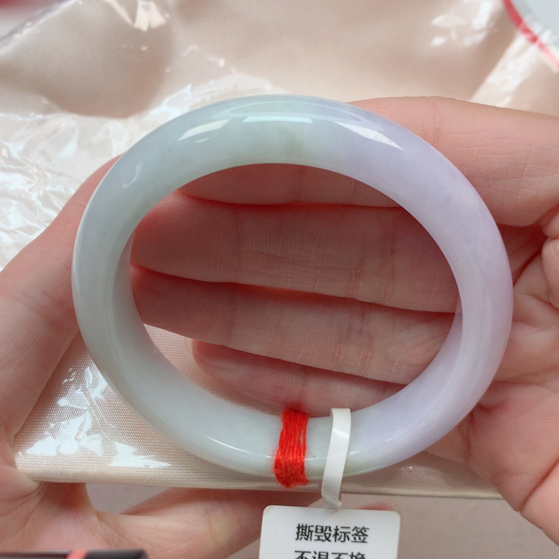 翡翠手镯未镶嵌54圈 半粉半晴半山水意境