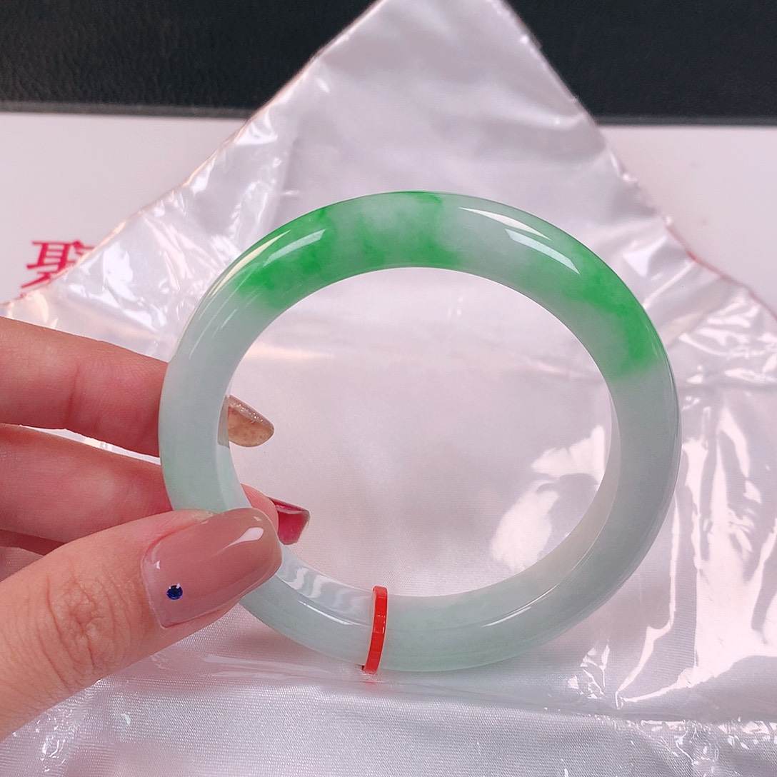 未镶嵌手镯翡翠110