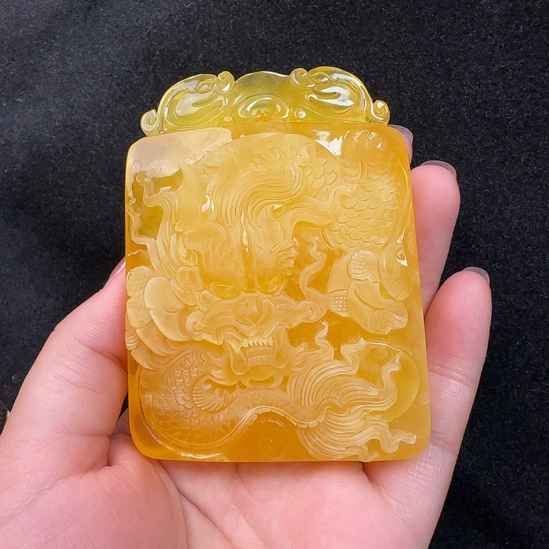 蜜蜡未镶嵌珠宝奇石