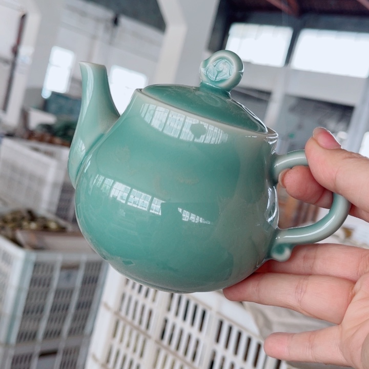 青瓷哈哈哈哈哈哈哈哈