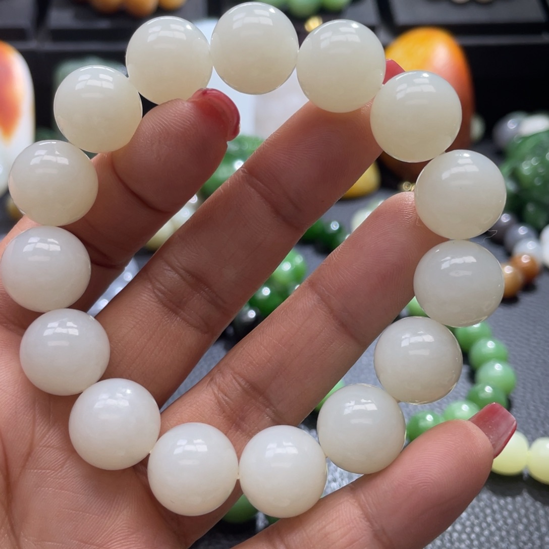 和田玉手串未镶嵌