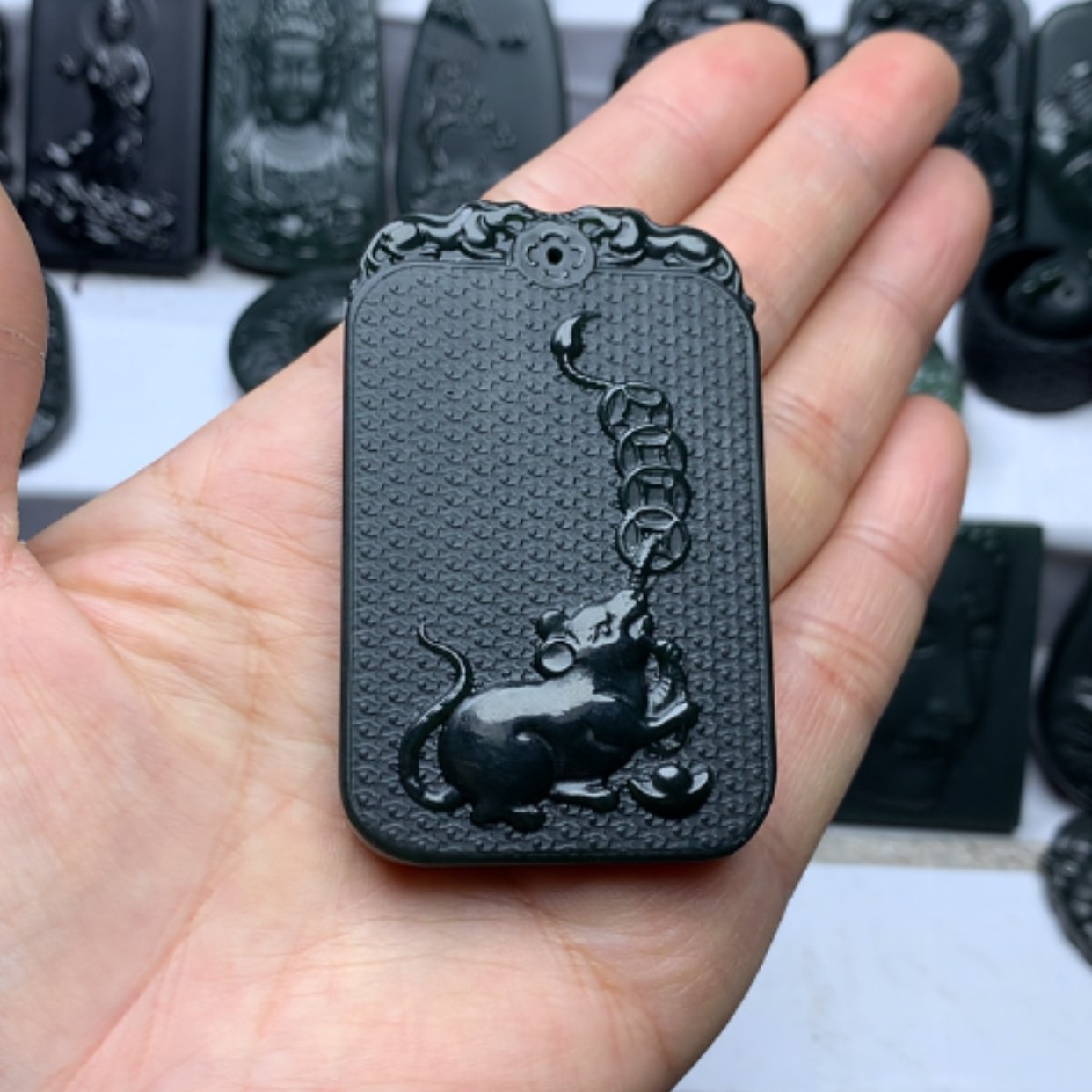 【闪购商品】和田玉颈饰未镶嵌芝*双面雕刻