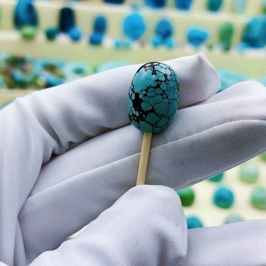 绿松石颈饰未镶嵌