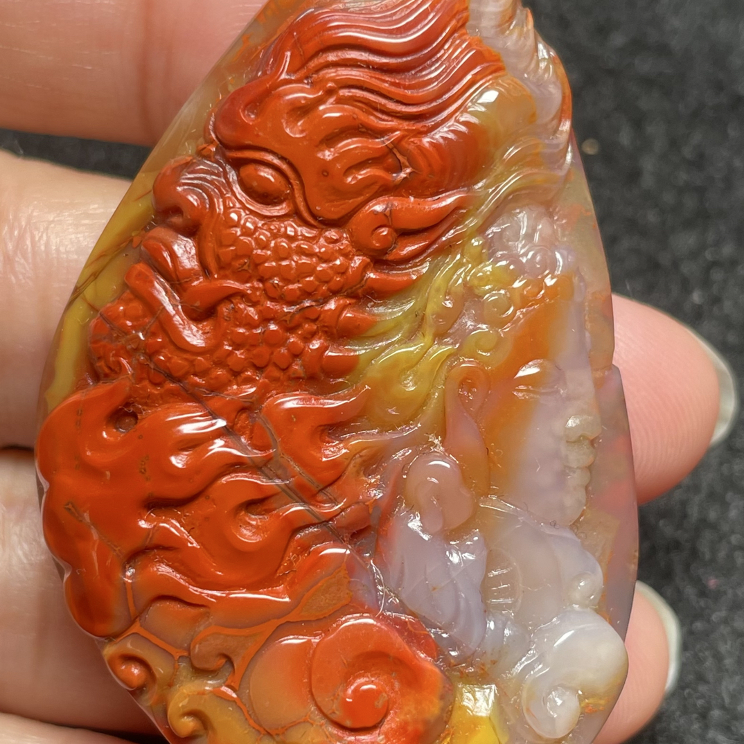 北票战国红玛瑙吊坠一念之间