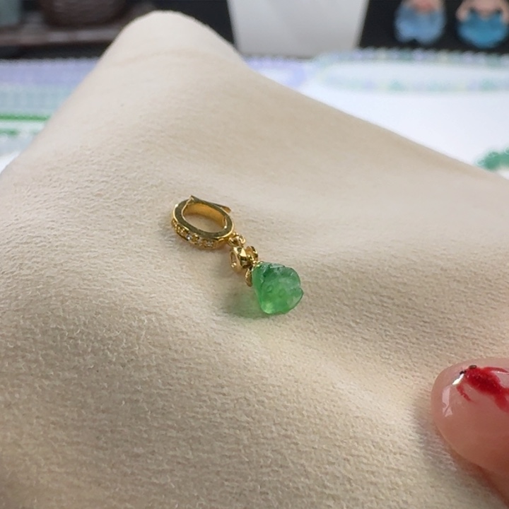 翡翠手链未镶嵌绿莲蓬小滴溜