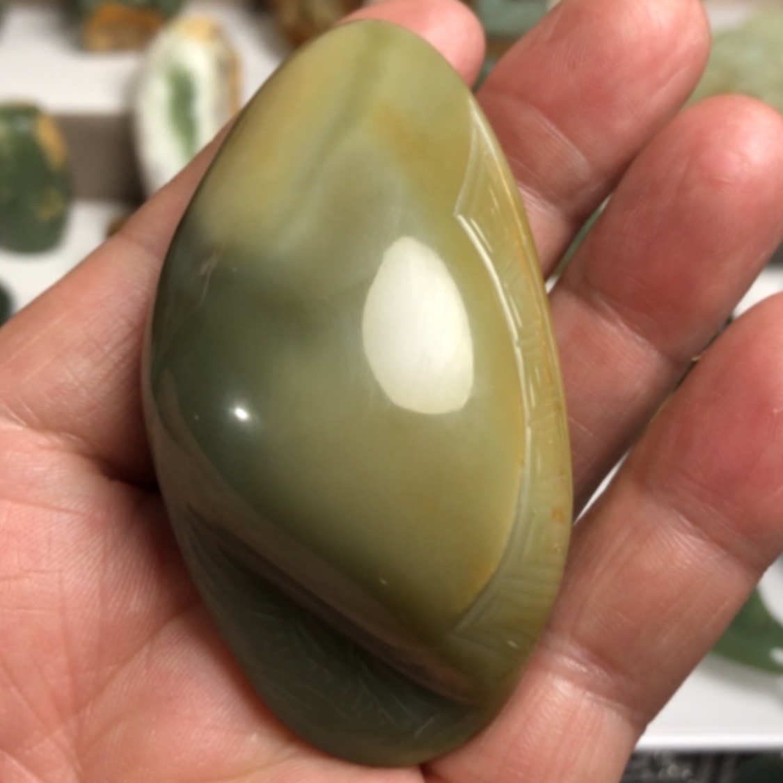 【闪购商品】岫岩河磨玉（透闪石质玉）把件未镶嵌故**酒