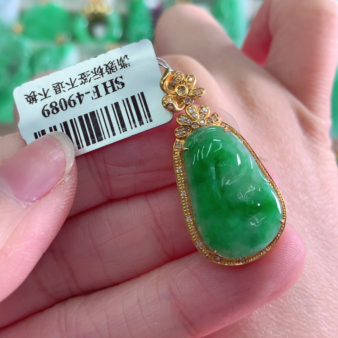 翡翠吊坠(不含链)18K金镶嵌