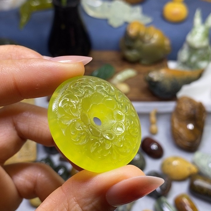 蛇纹石玉未镶嵌岫玉