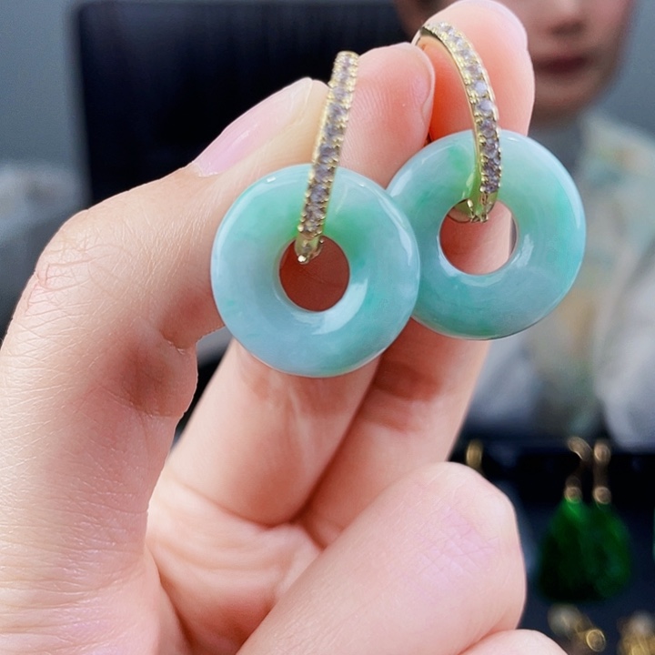 翡翠耳饰未镶嵌饰品