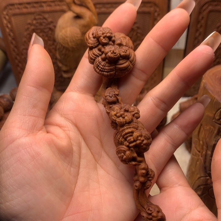 檀香木其他老山檀香手把件