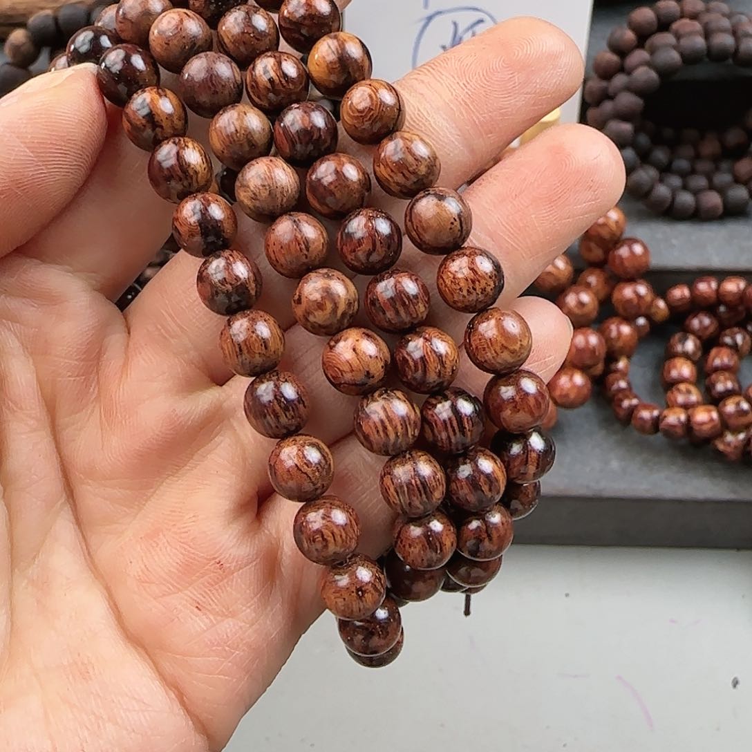 降真香手串/手链0.8×108海南红降黑金底