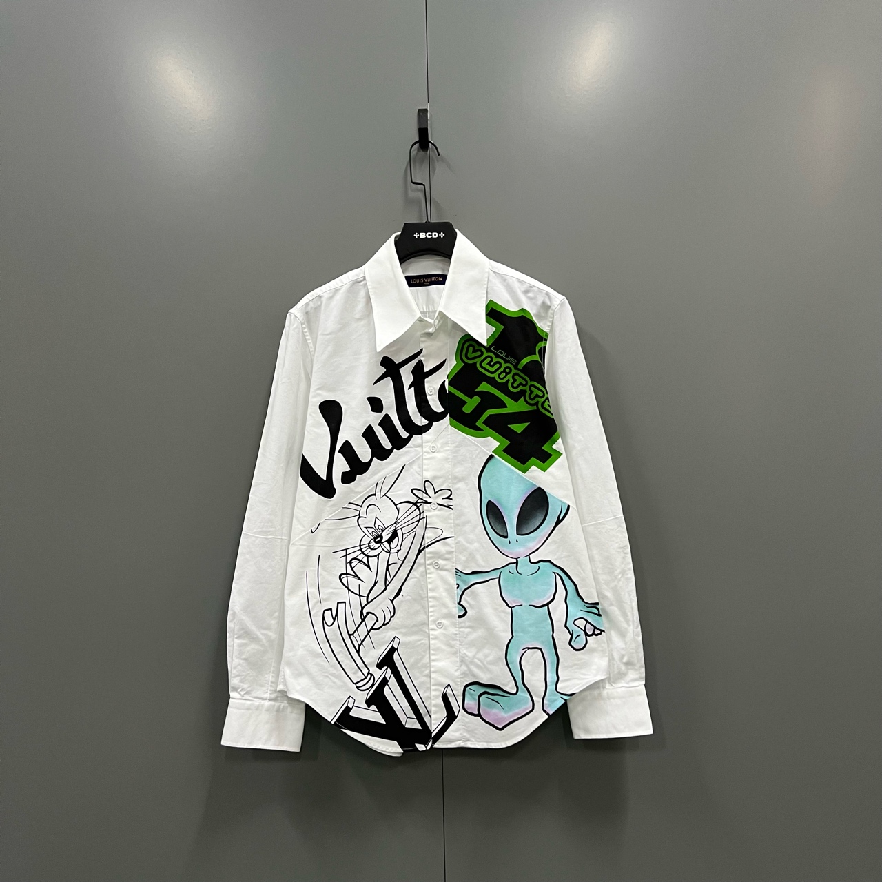 95新 LouisVuitton/路易威登 （bb）204  外星人印花衬衫 XL码