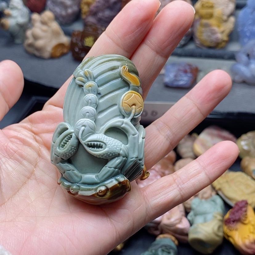 【闪购商品】定制石英质玉吊坠未镶嵌