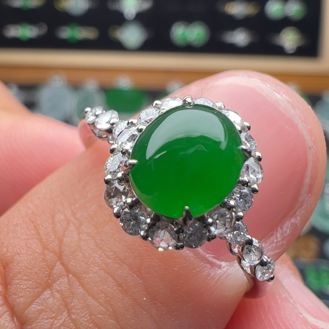 翡翠18K金镶嵌戒指蛋面7