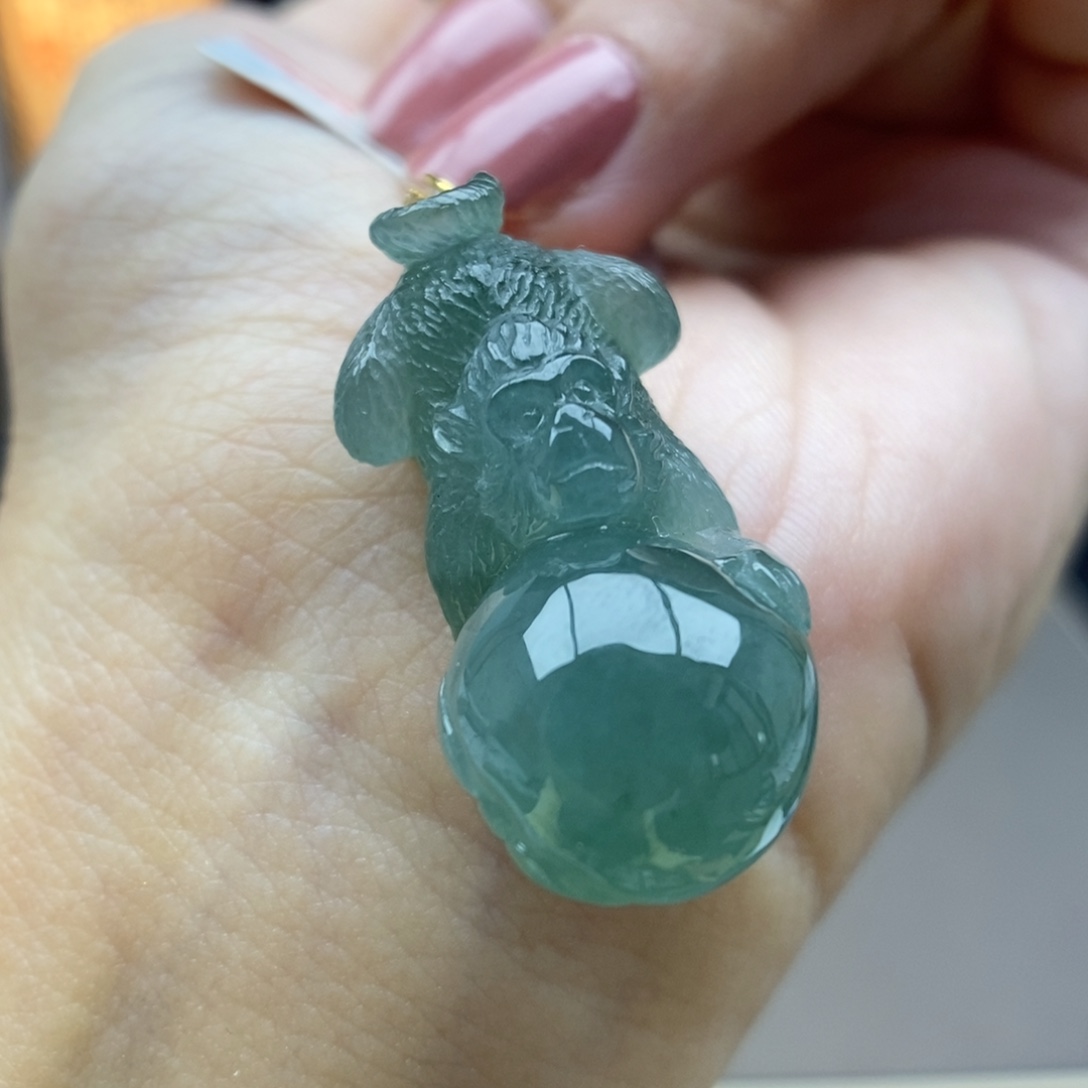 翡翠18K金镶嵌颈饰吊坠100