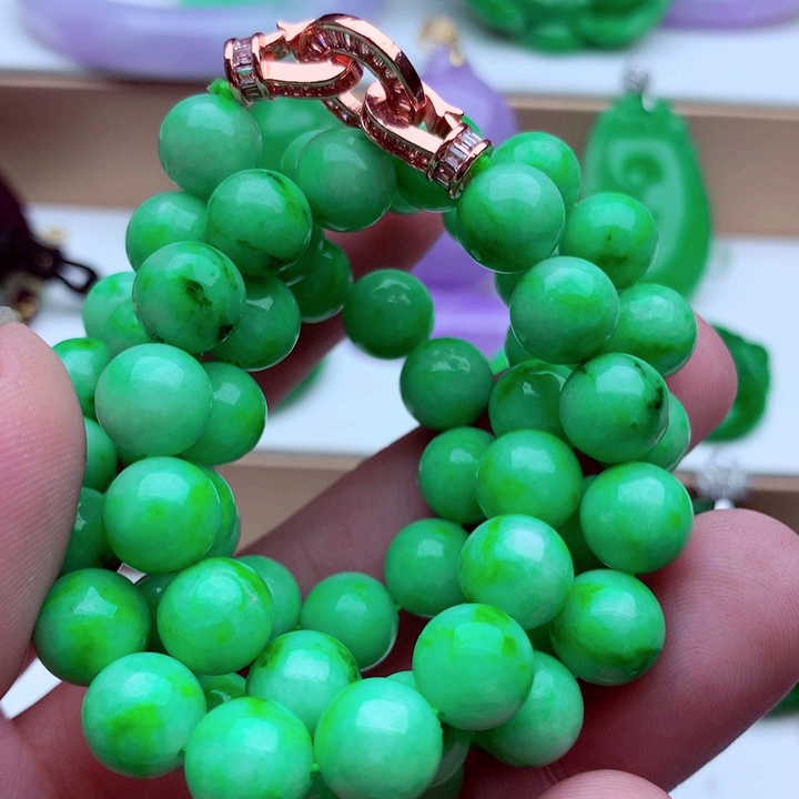 翡翠未镶嵌毛衣链