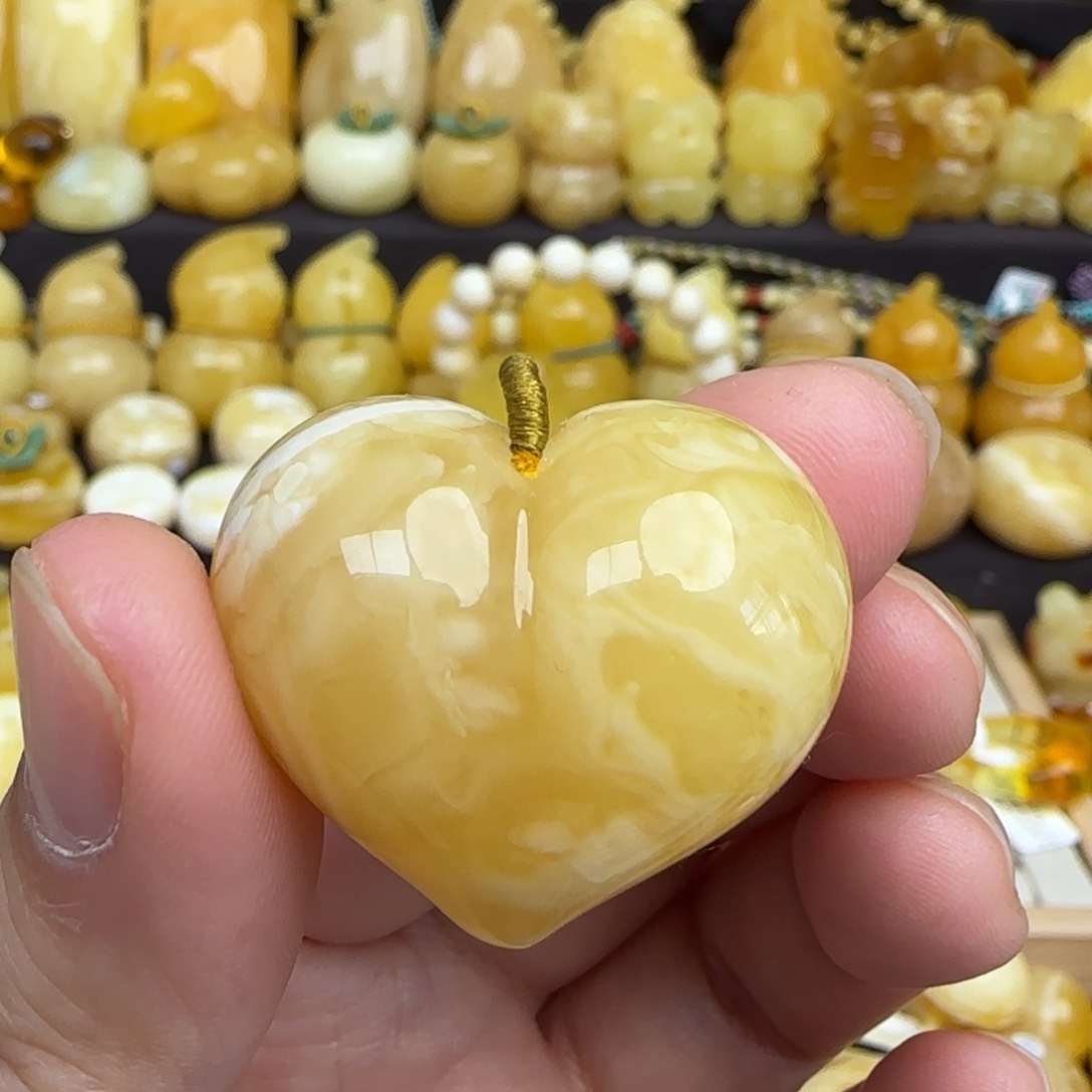 蜜蜡吊坠(不含链)未镶嵌天然俄料浓蜡妖花蜜蜡屁桃爱心吊坠