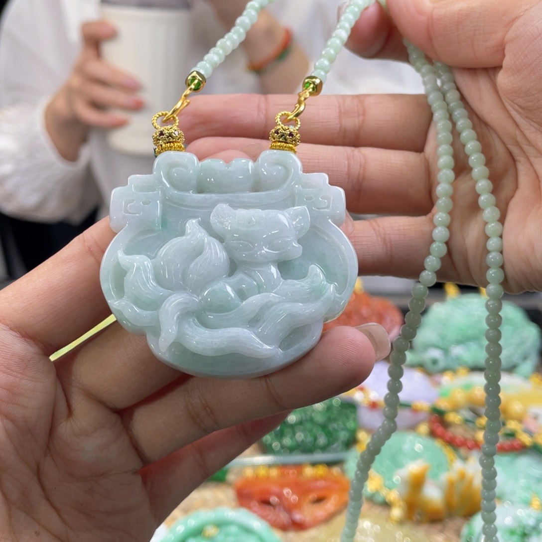 翡翠颈饰未镶嵌代编织