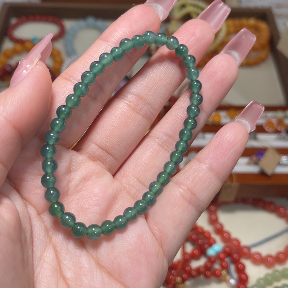 翡翠手串未镶嵌手串