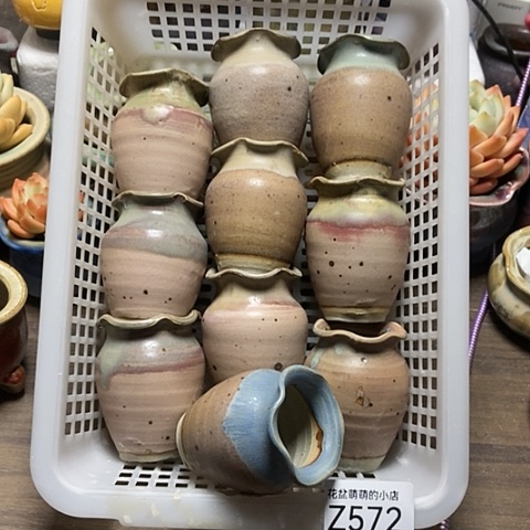 紫砂花盆572微瑕品口径3.5左右