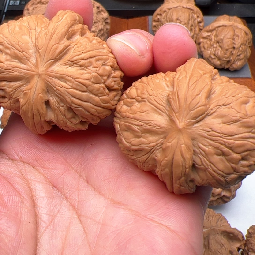 文玩核桃把件D*L元宝红