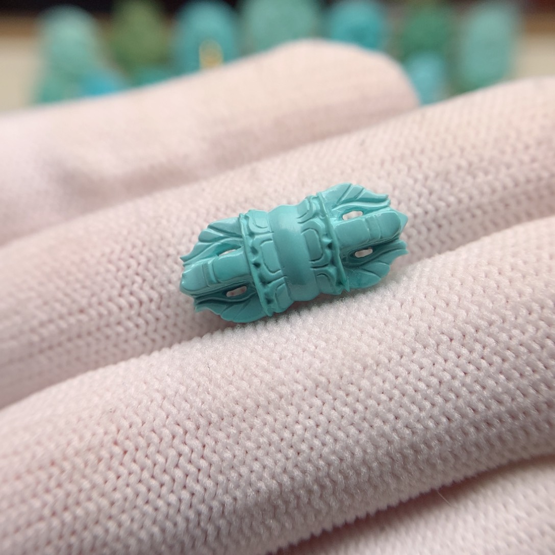 绿松石配饰未镶嵌