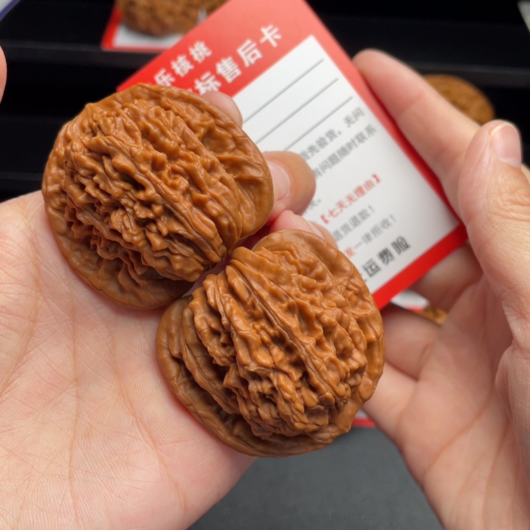 文玩核桃把件楼45克重47
