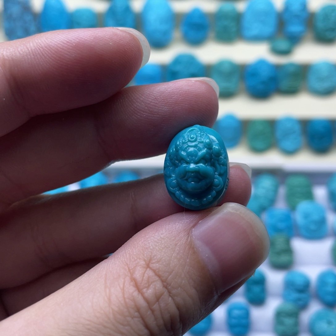 未镶嵌绿松石珠宝奇石