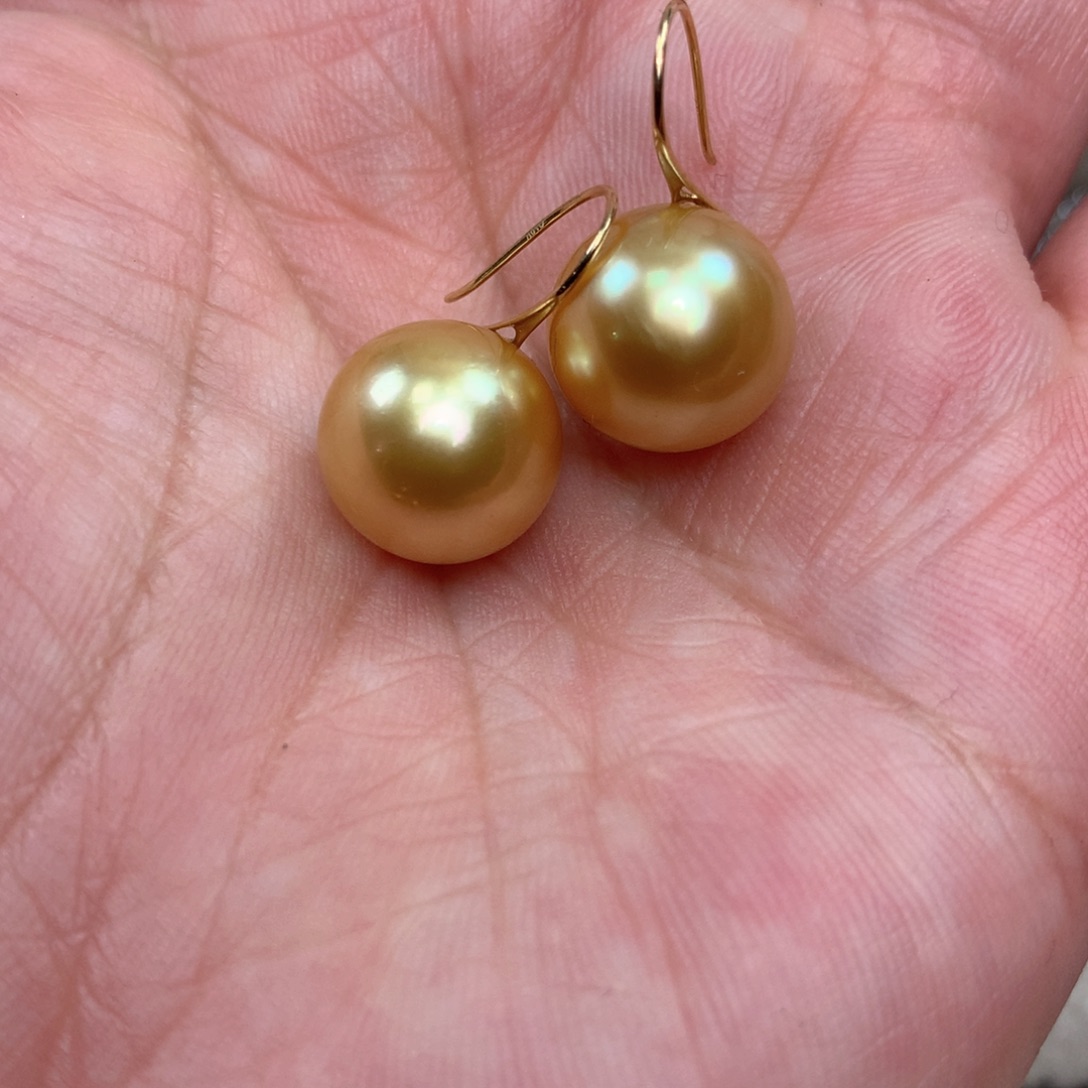 海水珍珠耳饰18K金镶嵌