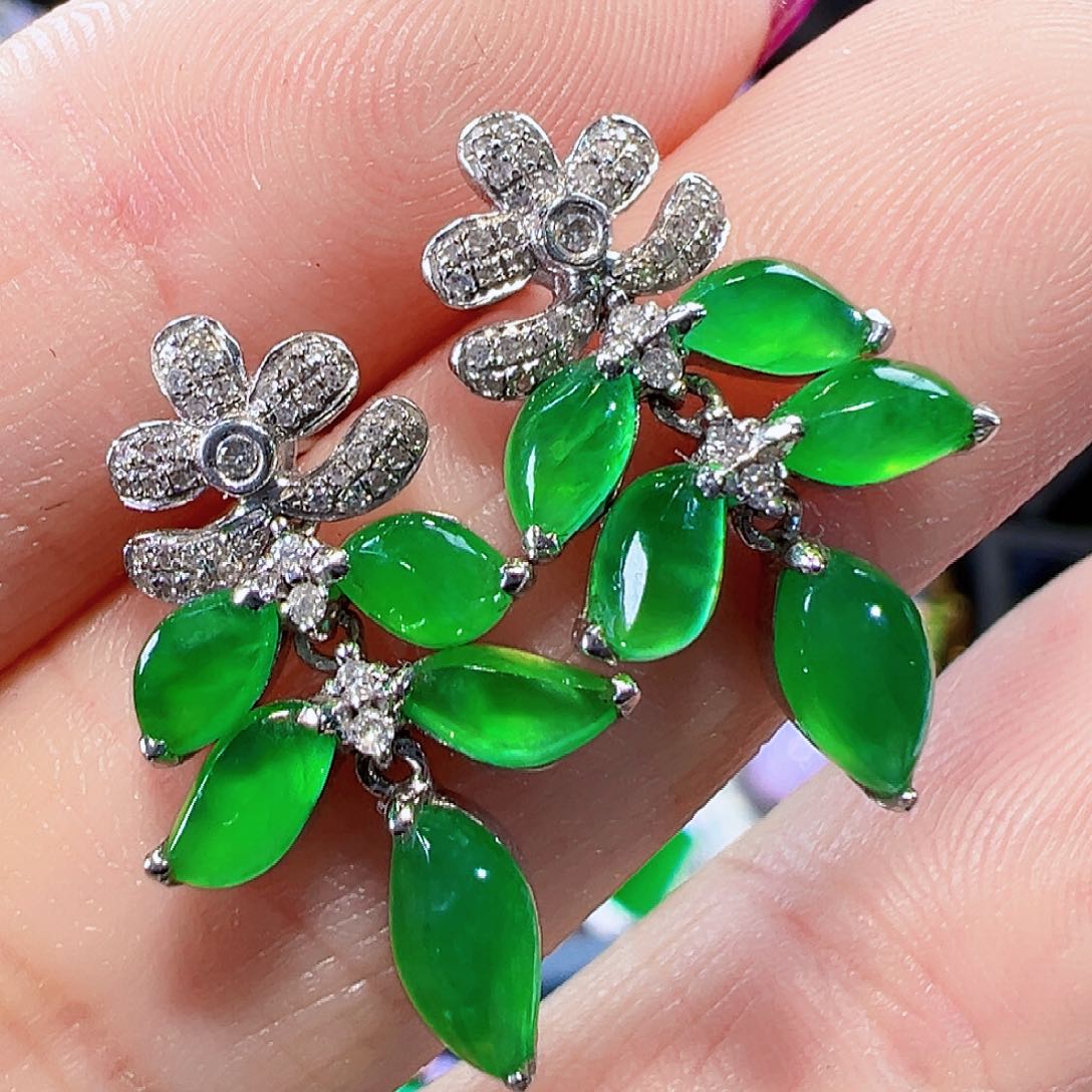 翡翠耳饰18K金镶嵌签收后24小时鉴赏期