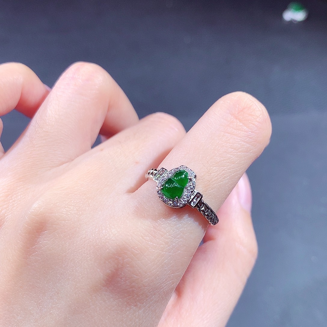 未镶嵌戒指翡翠翡翠