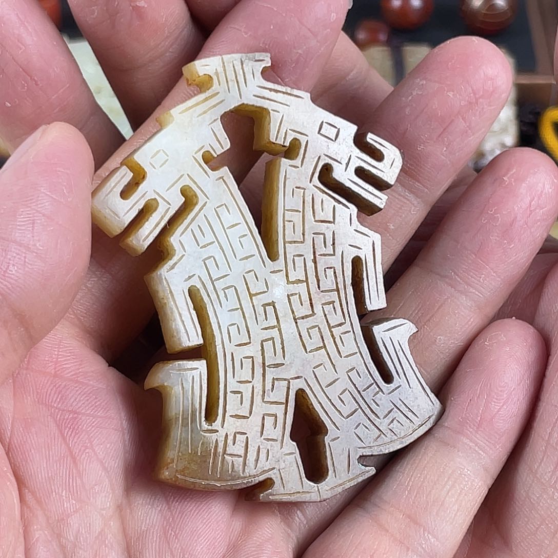 和田玉（糖玉）未镶嵌挂件