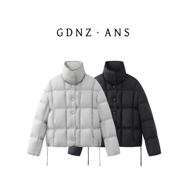 【迪家商场专享】女装2025冬季新款时尚保暖立领泡芙羽绒服5025