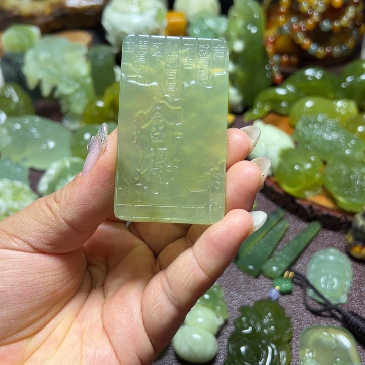 未镶嵌蛇纹石玉手链