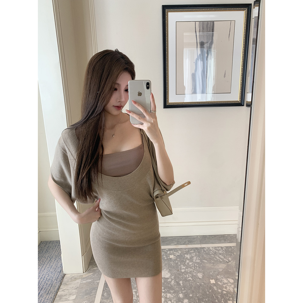 Breezy Z【温柔buff】夏季蝙蝠袖针织连衣裙吊带背心套装 BZ4KOZ11