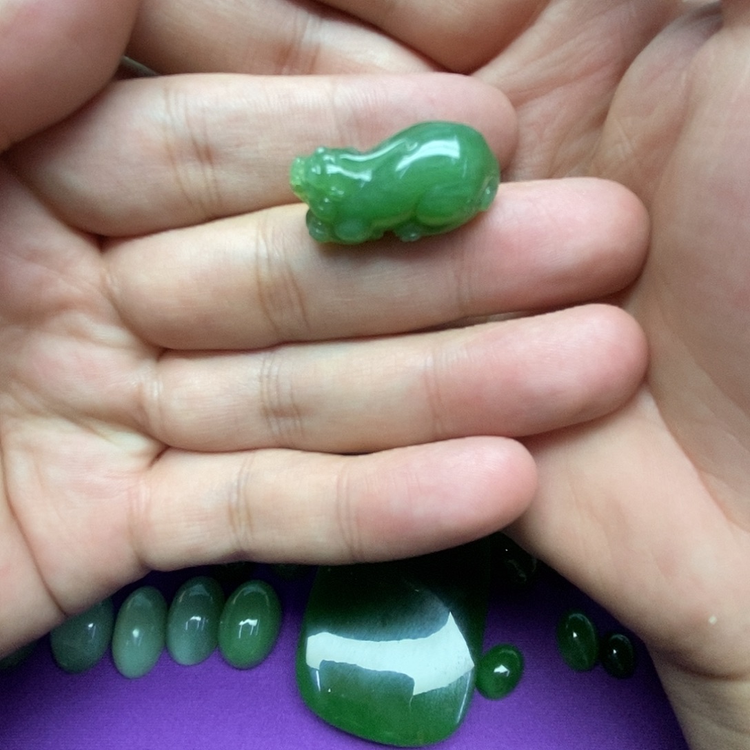 云***儿和田玉（碧玉）未镶嵌吊坠(不含链)