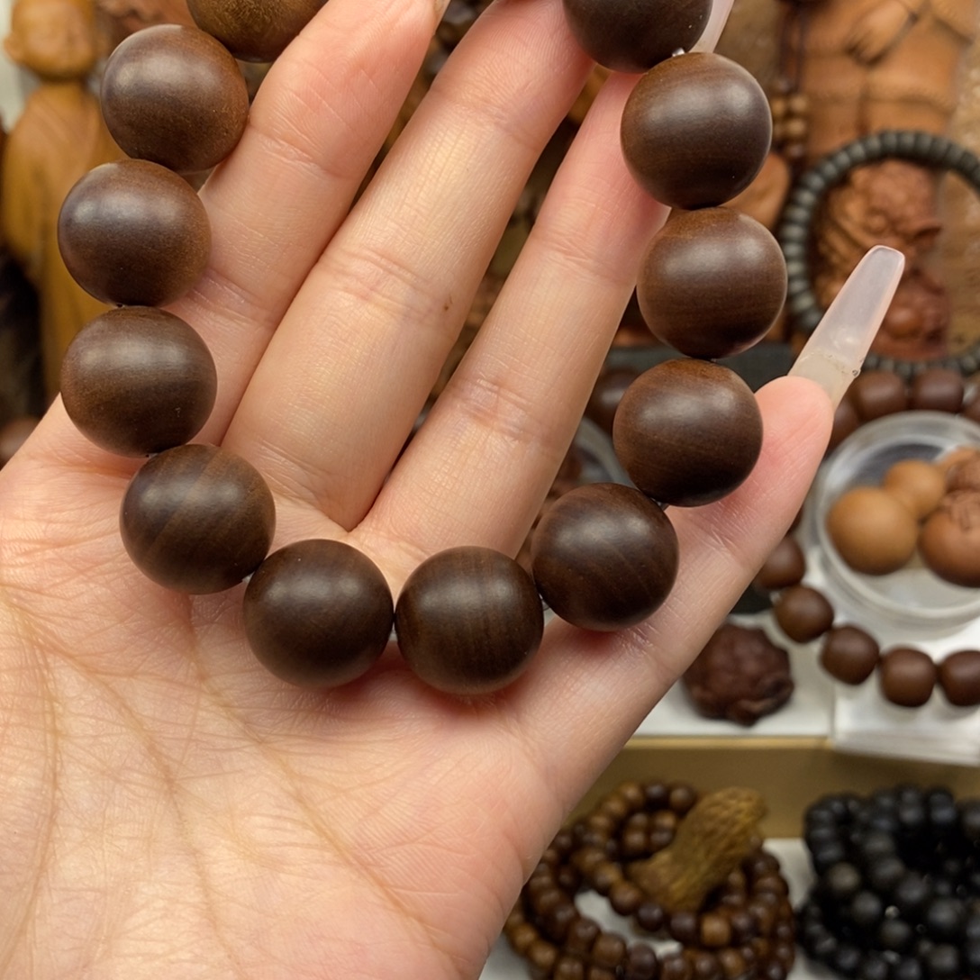 山***~檀香木手串/手链迈索尔老山檀香1.6黑肉奶香