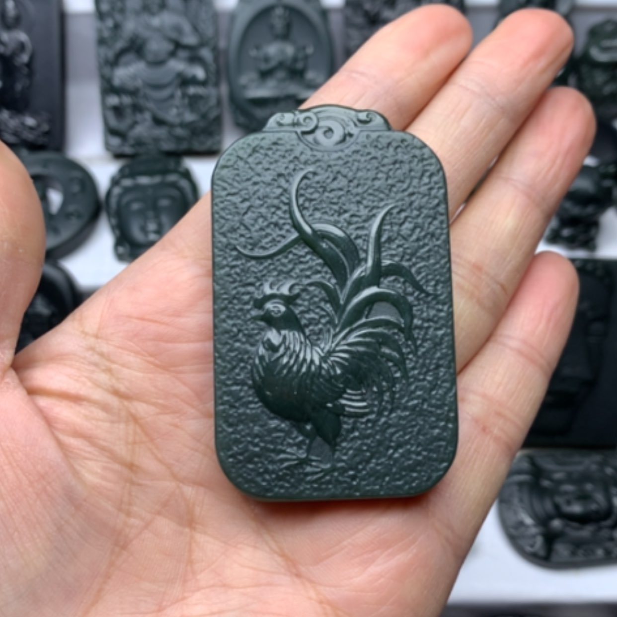 【闪购商品】和田玉颈饰未镶嵌双面雕刻