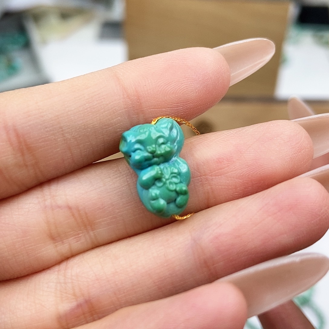 未镶嵌绿松石珠宝奇石