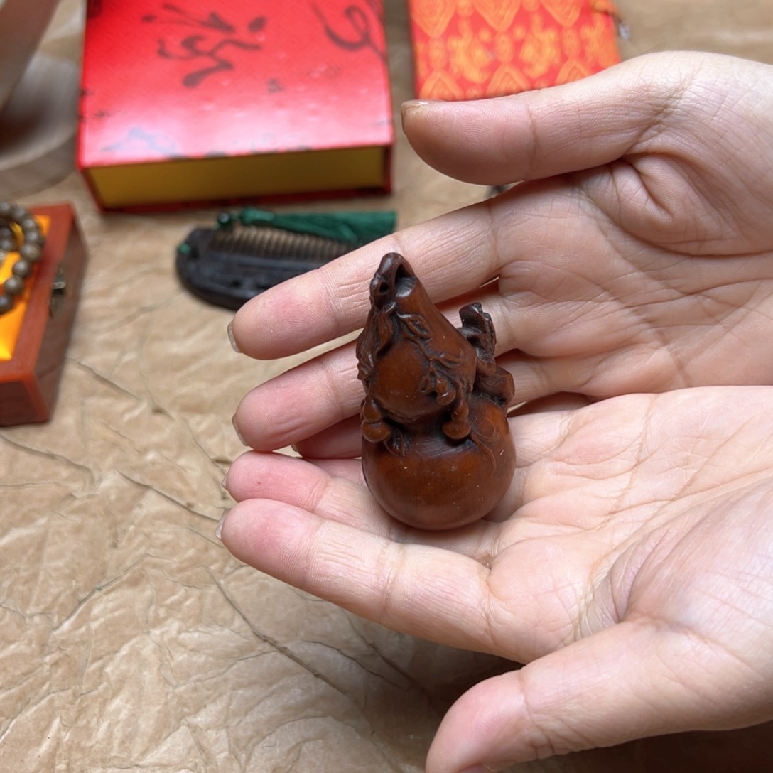 大叶紫檀（黑酸枝木类）