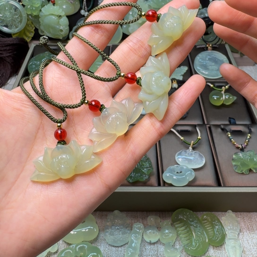 蛇纹石玉项链未镶嵌一个